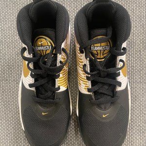 Nike 4Y Basketball Shoes